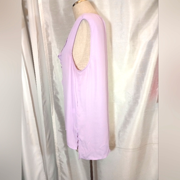CeCe from Nordstrom Sleeveless Blouse, Ruffled, V-Neck, Asymmetrical,Lavender, L - Picture 4 of 7